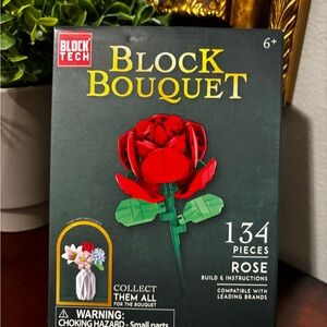 NWT Sealed In box Block Tech Block Bouquet Red Rose Puzzle